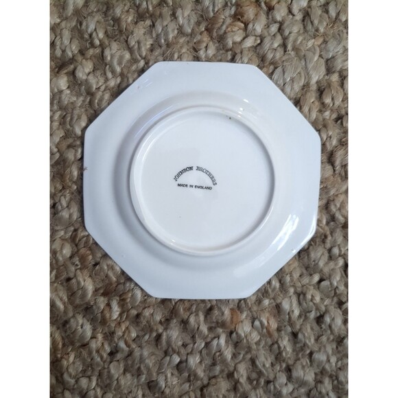 6 Heritage White Bread & Butter Plates, Johnson Bros England, Octagonal EUC!! - Picture 9 of 10